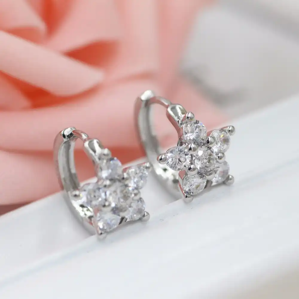 2017 Бесплатная доставка ювелирные изделия женские серьги и клипсы для ушей лепестки слегка набор Циркон 925 Серебряные серьги простые женские серьги
