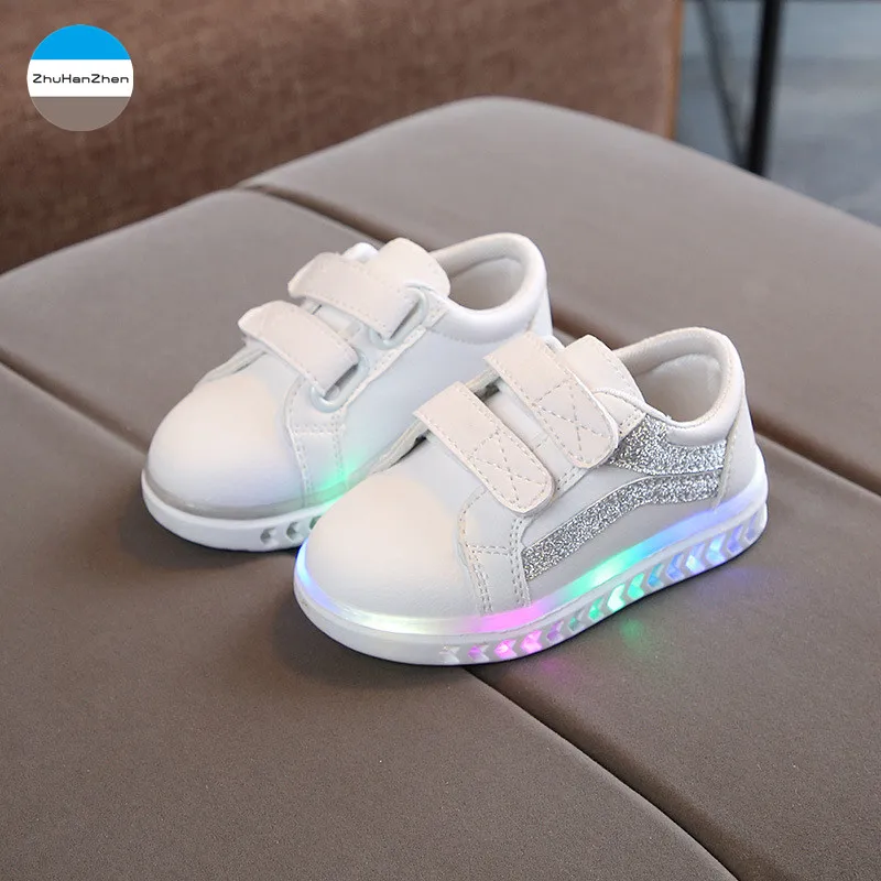 

2019 High quality baby girls casual shoes LED lights princess shoes fashion glowing kids sneakers newborn soft sports shoes