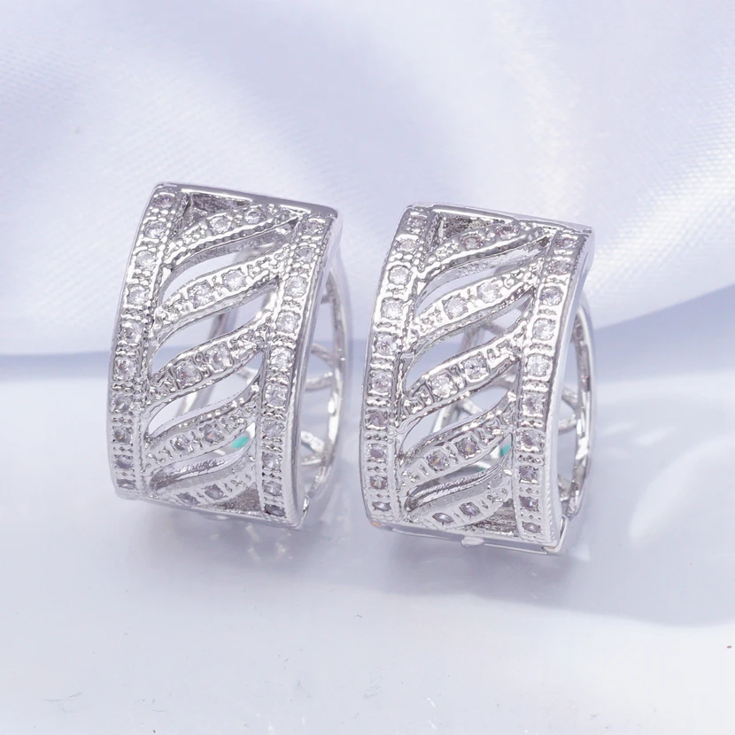 Korean earings Womens Hollow White Gold Filled Rhinestone Square Stud Earrings