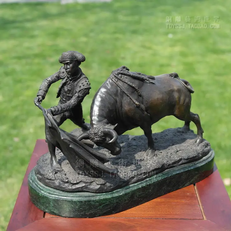 

Matador mad bull copper crafts Home Furnishing bronze sculpture Gaestgiveriet Hotel decoration art crafts