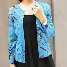 Приталенное пальто, плащ с бахромой и круглым вырезом, однобортное пальто с принтом