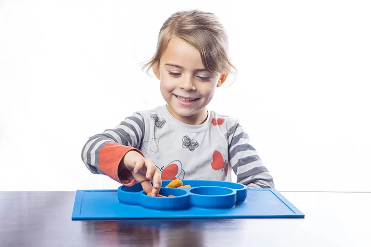 1Pcs New Baby placement set Silicone Fun Placemat PlateSilicone Baby Placemat Plate Smiling Mat Kitchen placement