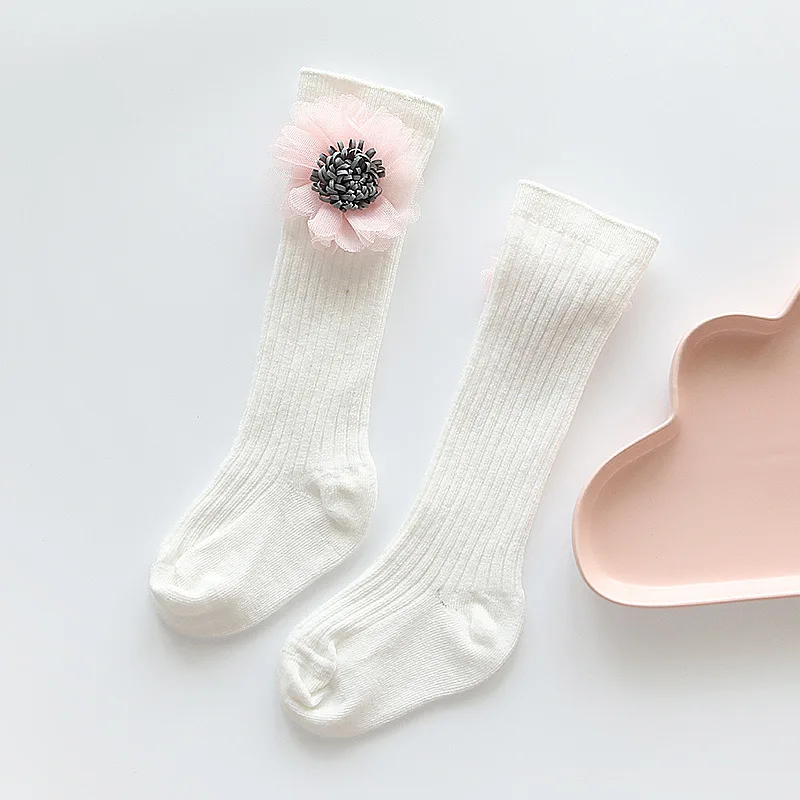 Wecute/носки принцессы с цветочным рисунком модные хлопковые длинные носки с милым кроликом для маленьких девочек детские гольфы Лидер продаж - Цвет: Белый