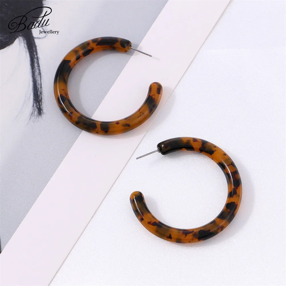 

Badu Round Acetic Acid Stud Earring Leopard Pattern Big Geometric Round Circle Acrylic Earrings for Women Fashion Jewelry