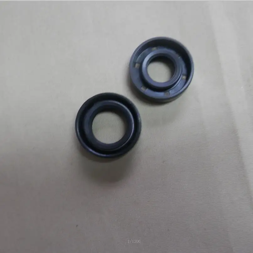 ONE PAIR OIL SEAL HONDA GX31 2