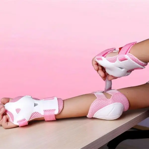 6 Pcs Kids Children Inline & Roller Skating Scooter Knee Wrist Elbow Pad Guard for Roller Skating Scooters Skateboards Cycling