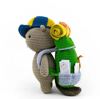 

crochet armigurumi rattle travel bear model number 8115