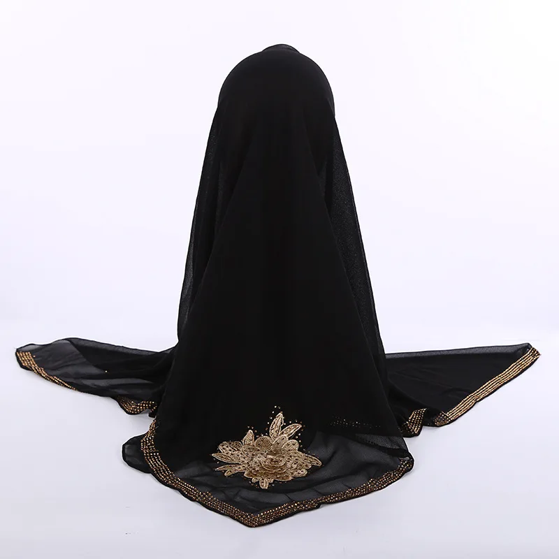 

Summer Turkish Muslim Hijabs Square Headscarf With Diamonds Appliques Women Bubble Chiffon Headband Wraps Soft Islamic Foulard