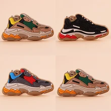 Keychain Mini Silicone TRIPLE S Shoe Key Chain Woman Men Kids Gift Key Ring Basketball Sneaker Porte Clef mini silicone sply 350 v2 shoes keychain woman bag charm men kids key ring gift sneaker key chain acessorios porte clef