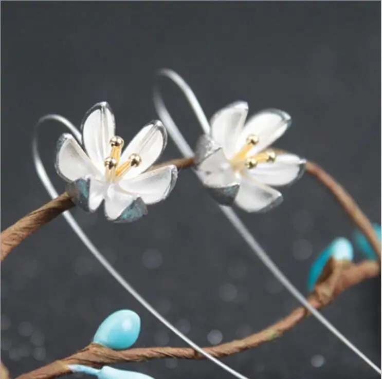 

Silver color Flower Long Earings for Women 2017 Fashion Elegant Stud Earring Brincos earing Party earrings fashion jewelry