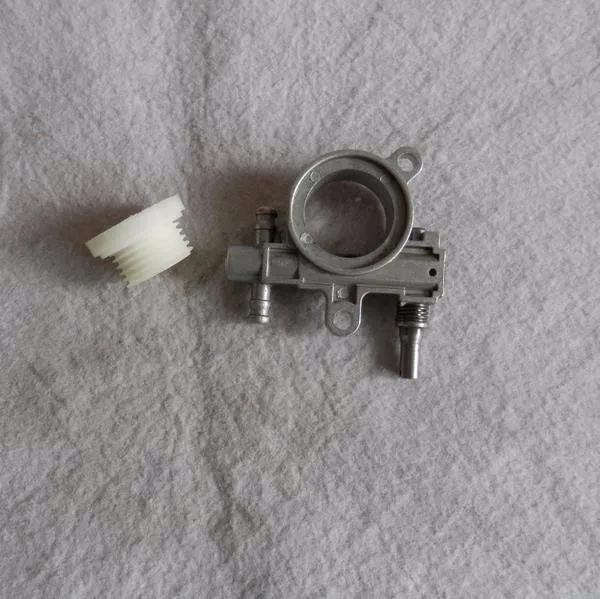 OIL PUMP WITH WORM ZENOAH G2500 2