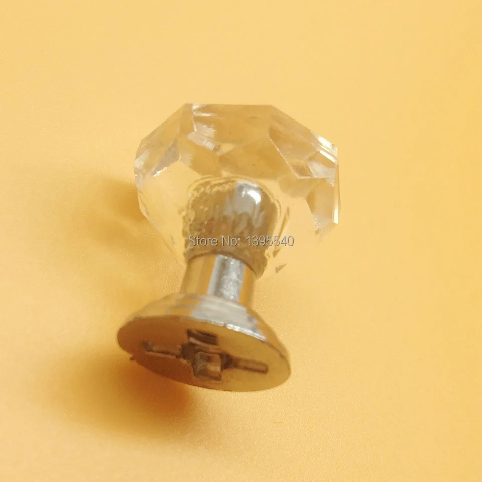 Crystal Plastic cabinet knobs 78.jpg