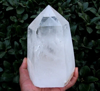 

ymying A 422RARE NATURAL "Pyramid" Clear quartz crystal point healing (0601)
