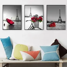 Pintura da lona retrato da Arte Da parede poster decoração para casa Preto Branco Da Torre Eiffel com guarda-chuva Vermelho na Rua de Paris Imagem