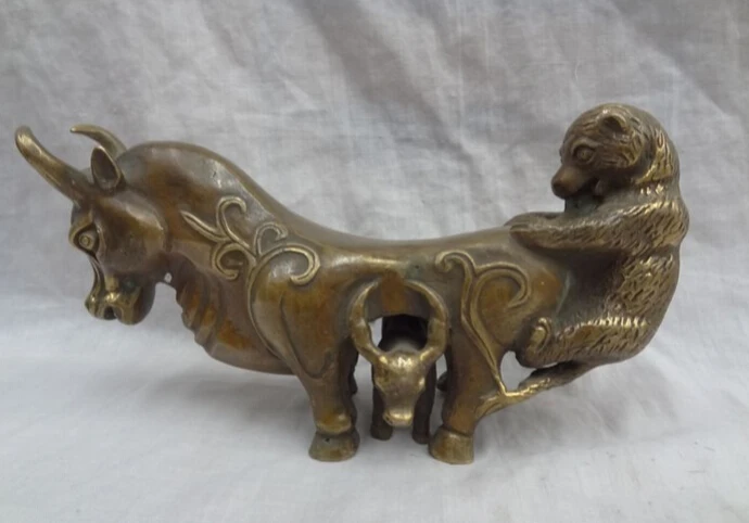 

song voge gem S5070 9" Folk Old Chinese Bronze Animals Wealth Flower 2 Bull Ox Buttocks Bear Statue
