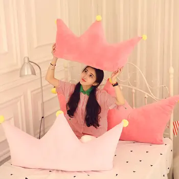 

Drop shipping Creative Pillow Bedroom Decoration Plush Toy Kids Birthday Gift Crown Shape Baby Girl Cushion Sleeping Plush Toy