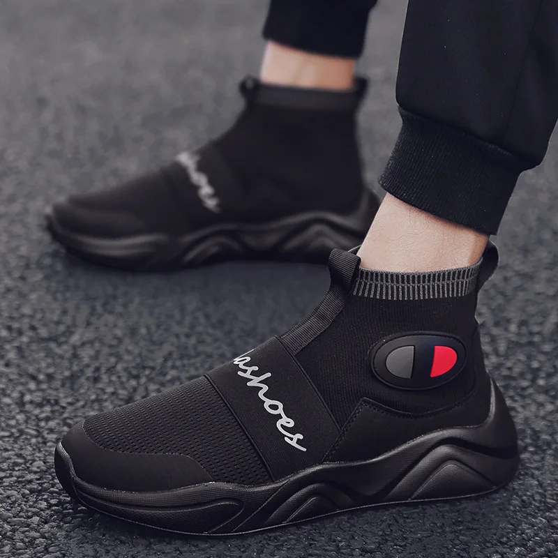 

new light male shoes fly knitting air mesh breathable socket shoes medium upper men running shoes