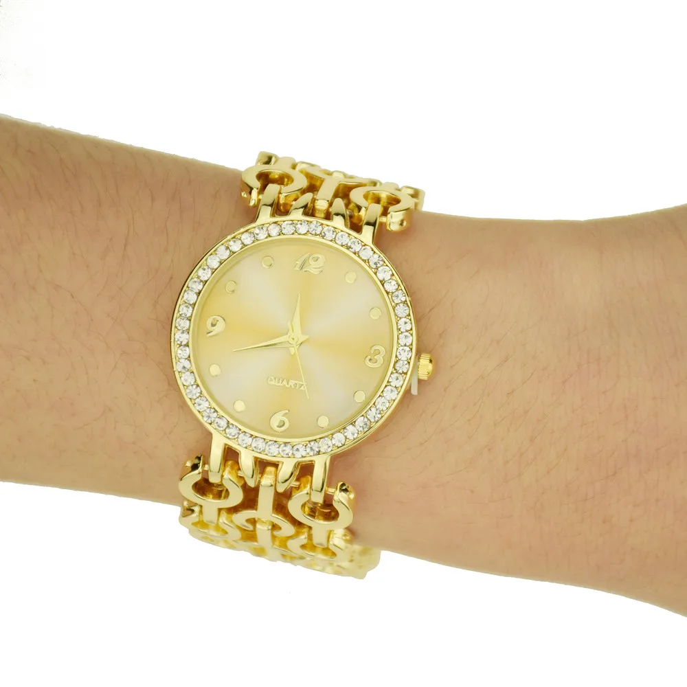 

Luxury Full Rhinestone Women Watch Personality Trends Bracelet Watch Ladies Gift Clock Exquisite Quartz WristWatch Kol Saati #S