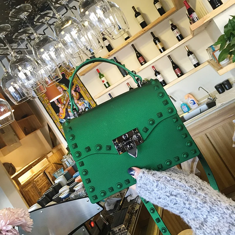 Большая Маленькая женская Желейная сумка на цепочке, сумка-мессенджер, силиконовая сумка через плечо, прозрачная конфетная Сумка-клатч с заклепками, сумка через плечо