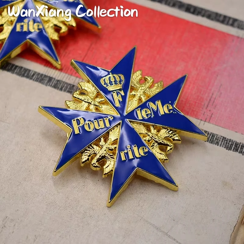 

Top quality WW2 Prussian German Army WWI Gold Blue Max Pour Le Merite Medal brooch