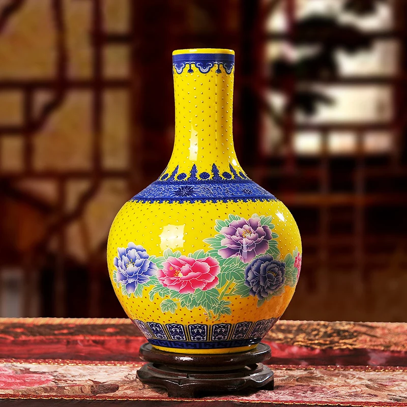 

Jingdezhen Classical Golden Peony Porcelain Modern Vintage Flower Vase Ceramic Flower Christmas Decoration