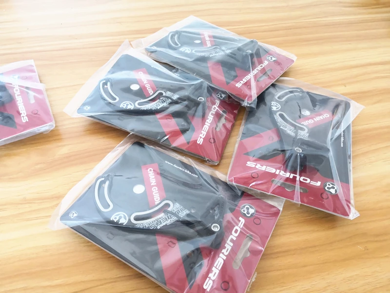 FOURIERS CT-CS001-500 ISCG-05 carbono con nylon ligera bicicleta estable chainguide para 1X MTB transmisión 30 T ~ 38 T FOURIERS CT-CS001-500 ISCG-05 carbono con nylon ligera bicicleta estable chainguide para 1X MTB transmisión 30 T ~ 38 T