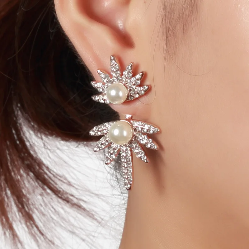 

New Simple Fashion Wild Jewelry Personalized Design Flower Crystal Earrings Fit for Women Jewelry Gifts