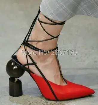 

Fashon Runway Women Strange Fretwork Heels Sandals Pointed Toe Leather Lace up Shoes Geometric Wood Heels 2018 New Style Sandal