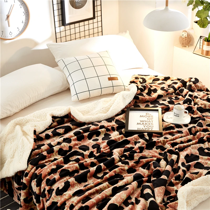 Leopard print blanket (8)