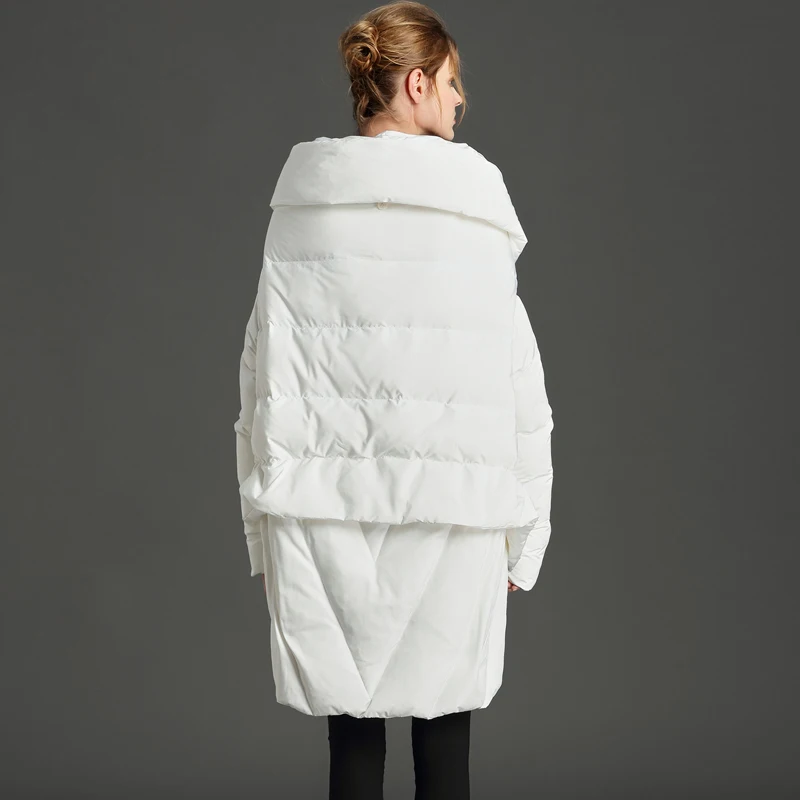 Winter Jacket Women 2019 90% White Duck Down Parkas Loose Warm Thicken Snow Short Outwear Female Fashion Stand Collar Overcoat