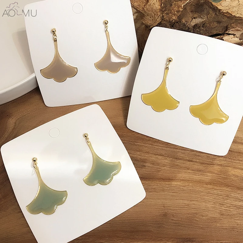 

AOMU Korea Simple Vintage Fashion Enamel Geometric Ginkgo Leaves Dangle Earrings for Women Girl Party Jewelry