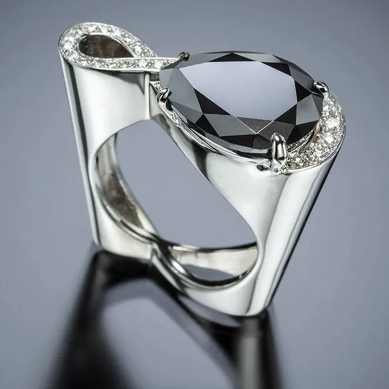 

Modern 2019 Twist Infinity Crystal Women Rings Big Black Water Drop Zircon Stone Wedding Ring Hollow Heart Silver Jewelry Z3M305