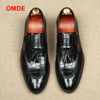 

OMDE Newest Style Genuine Leather Formal Shoes Men Slip On Tassel Loafers Luxury Handmade Office Shoes Men Wedding Shoes