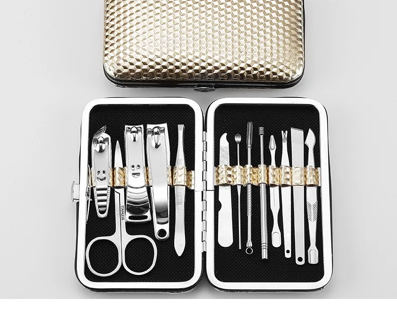 11119825233_1112430903