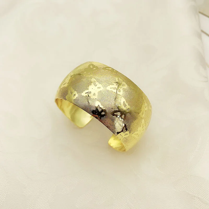 

12PCS opening round butterfly pattern metal napkin buckle napkin ring napkin ring towel buckle