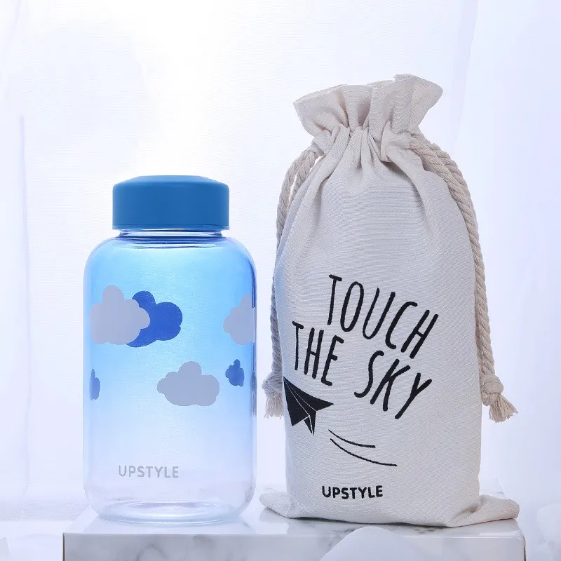 Креативная стеклянная бутылка для воды с изображением снежного лося с рукавом 600 мл милые бутылки с изображением Хаски полярный медведь Спортивная бутылка для кемпинга посуда для напитков - Цвет: Clear Morning 600ml