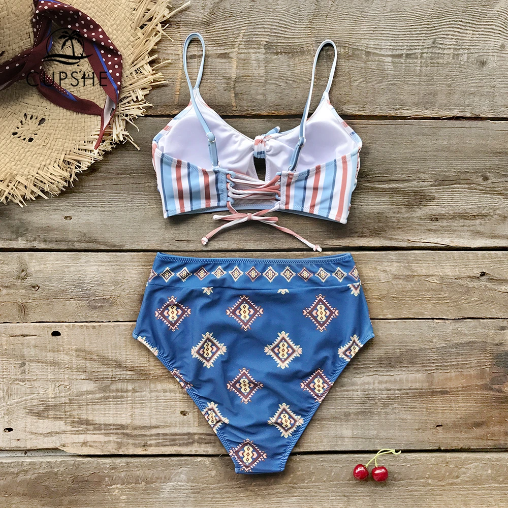 Billig CUPSHE Grün Und Floral Lace up Halter Bikini Sets Frauen Scalloped Zwei Stück Badeanzüge 2019 Mädchen Strand Badeanzüge