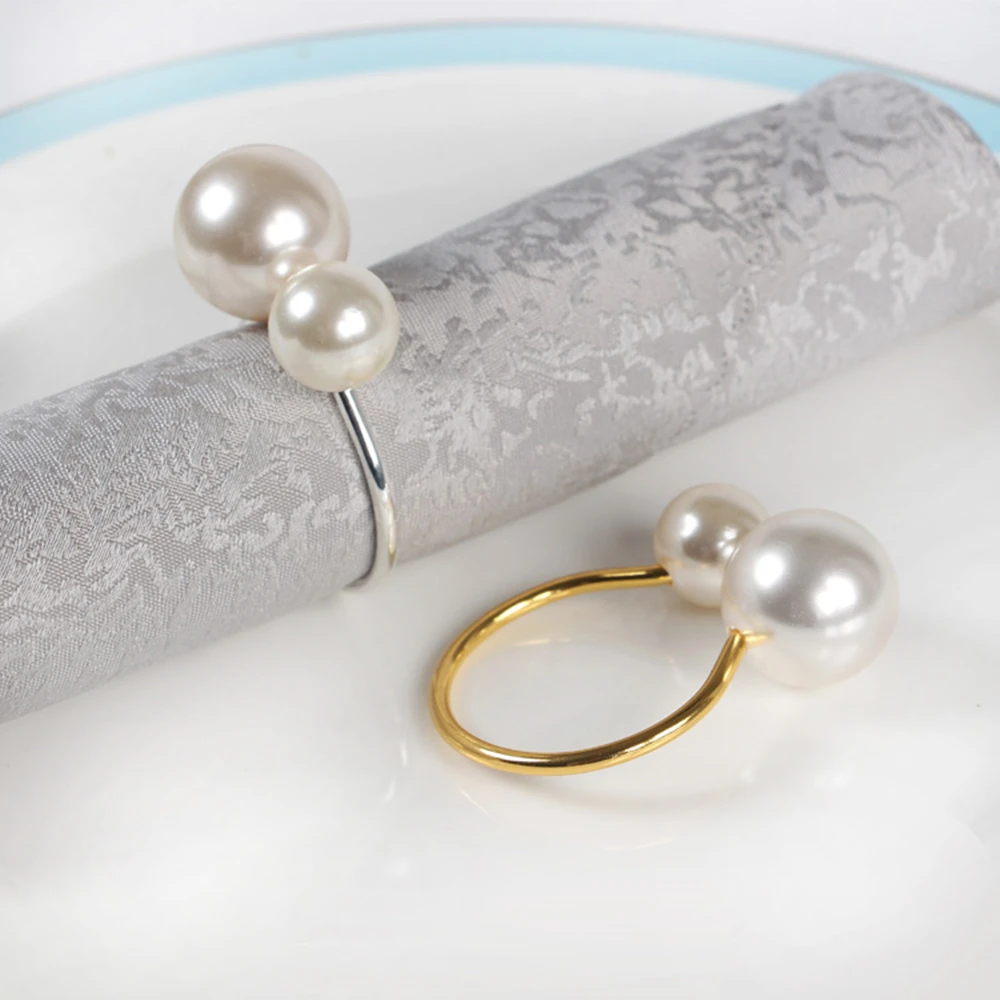 

2pcs SHSEJA Creative personality metal napkin ring the toast button ring napkin western buckle napkin ring pearl meal