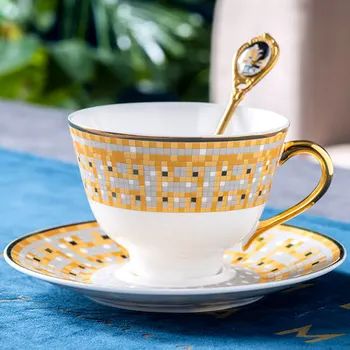

High-grade painted gold bone china coffee cup and saucer set luxury English afternoon tea set with ceramic flower tea cup