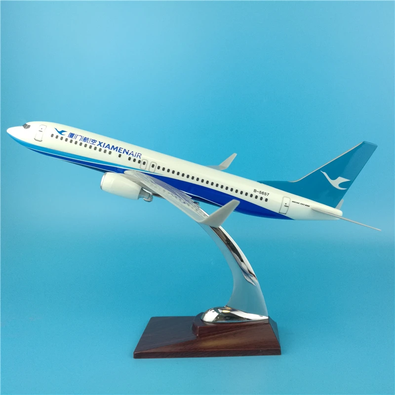 Модель самолета 32 см модель Боинг 737 Xiamen Air креативная резиновая Airlines B737