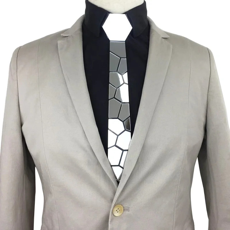 necktie tie