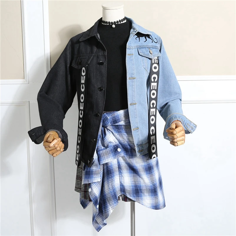 Two tone splice printing denim jacket 