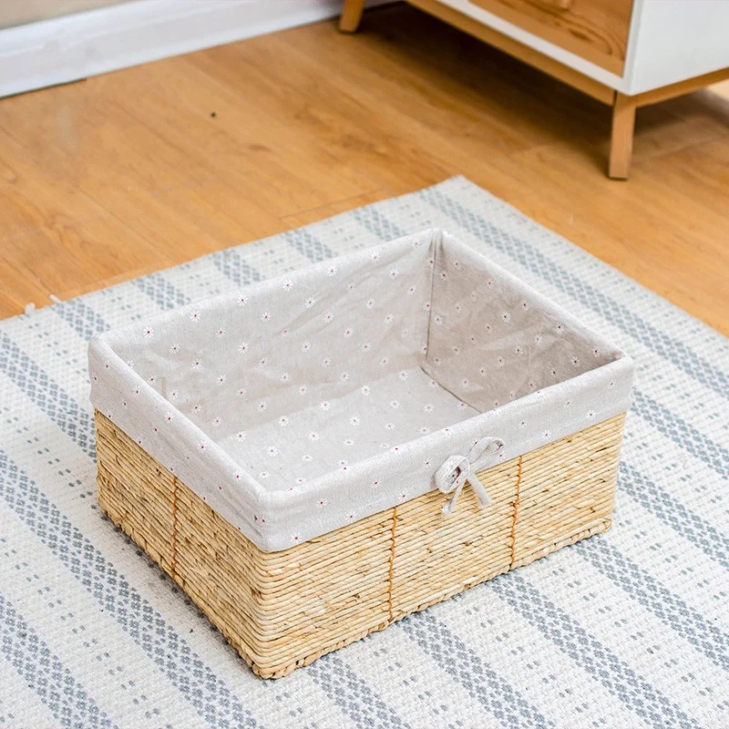 Gift basket corn husk woven storage for sundries table snack food straw baskets storage boxes with fabric lining living room use