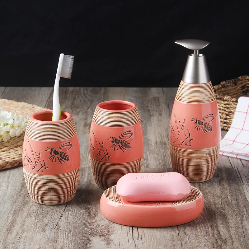 

Household Items Bathroom Ceramics Set / Vintage Brushed Pattern Lotion Bottle Toothbrush Holder Soap Box Bathroom Accessories