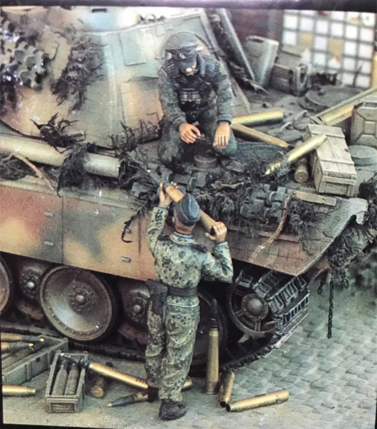 

1/35 Resin Figure Model Kit Unassambled Unpainted 00582