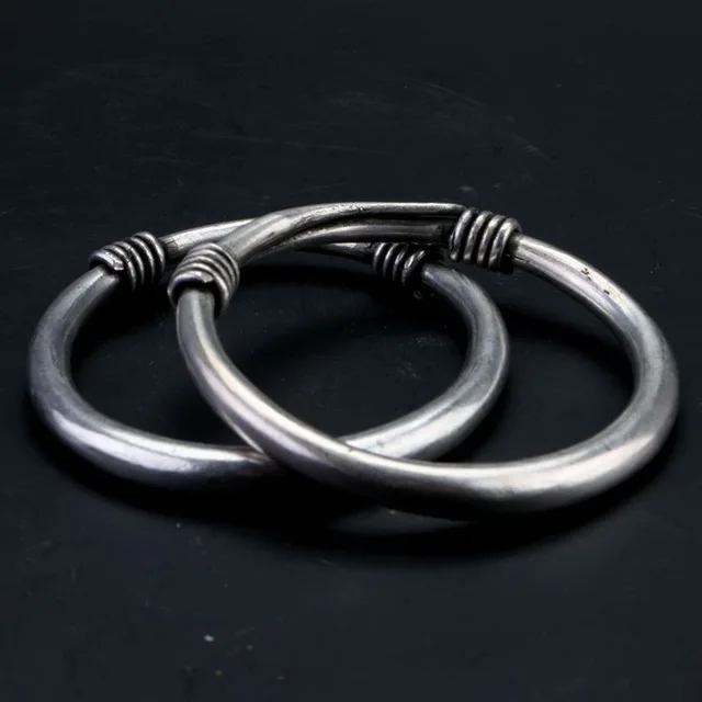 

2pc Latest style Bracelets Old Handwork Miao Silver Carve China Ethnic wind ornaments of Miao Nationality Bracelet
