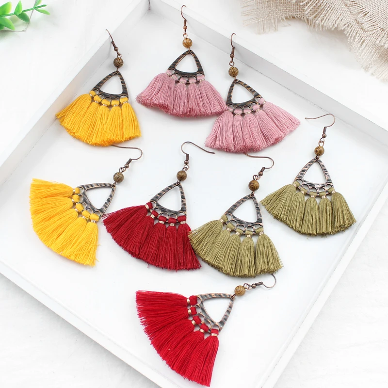 

Retro Triangle Cutout Geometric Pendant Earrings Colorful Fringe Wave Totem Wooden Beads National Wind Earrings BOHO Jewelry