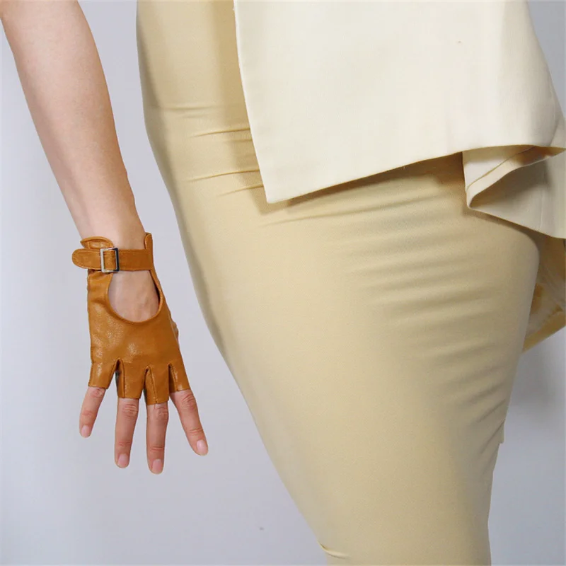 

2019 Fashion Women Leather Half Finger Gloves Silver Square Buckle Ultra-Thin Pure Sheepskin Fingerless Short Spring Summer T88