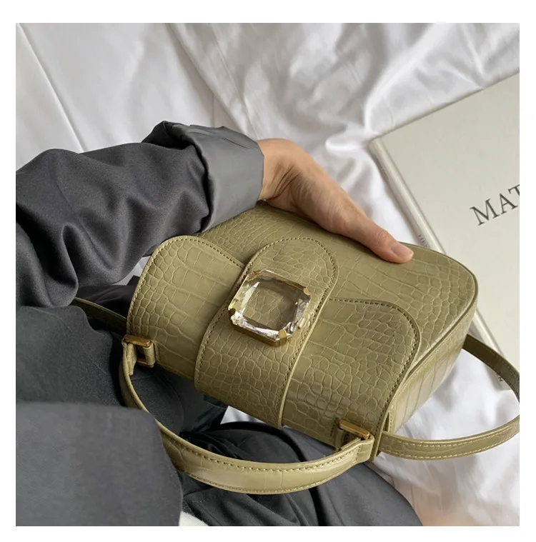 11421842773_1452711359