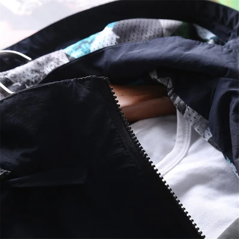 Camouflage Mesh Jacket Windbreaker 2019 Autumn Summer Korean Style Male Hooded Outwear Man Spring Sportswear Brand Coat